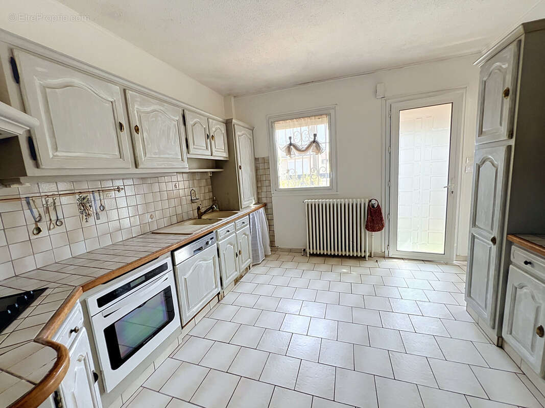 Maison à PARAY-VIEILLE-POSTE