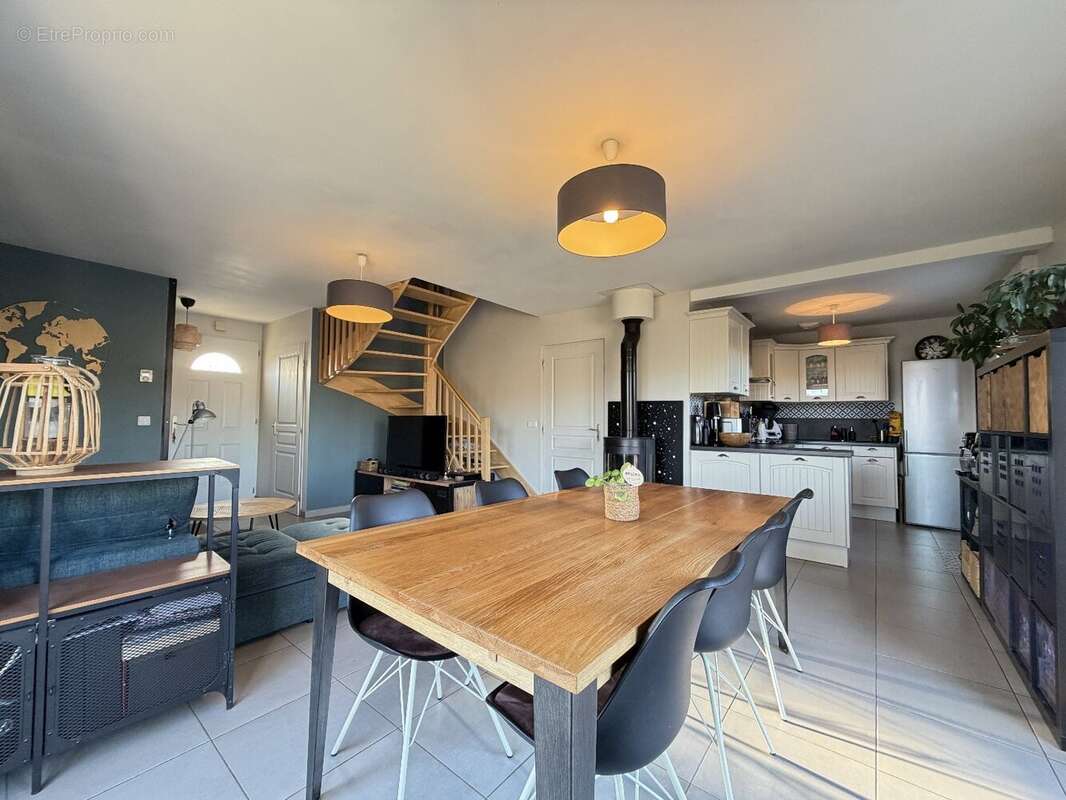 Maison à POISY