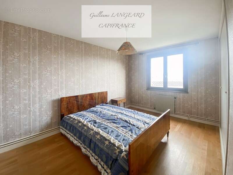 Maison à DOMPIERRE-SUR-CHALARONNE