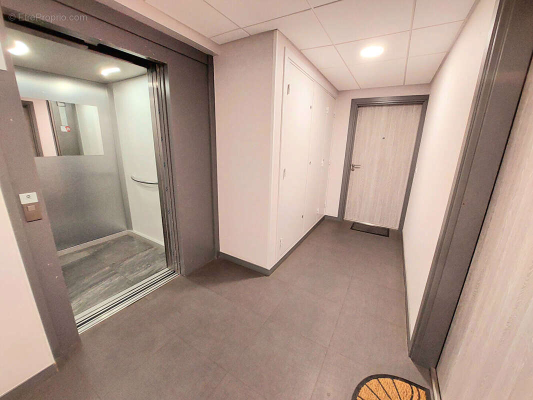 ALBI VILLE appartement T2 de 48 m2 avec balcon + parking privatif - photo 7