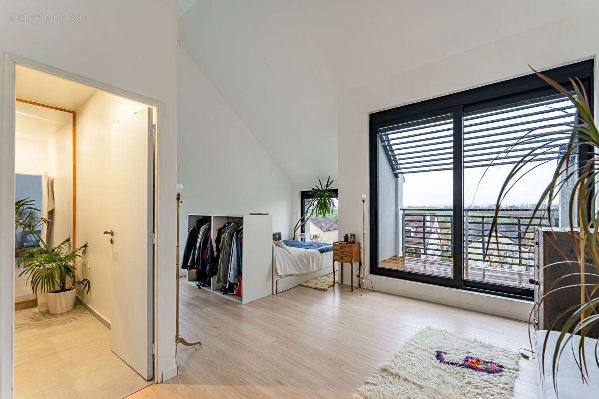 Maison  D'architecte   à Villiers Saint Frederic 7 pièce(s) 187 m2 - photo 9