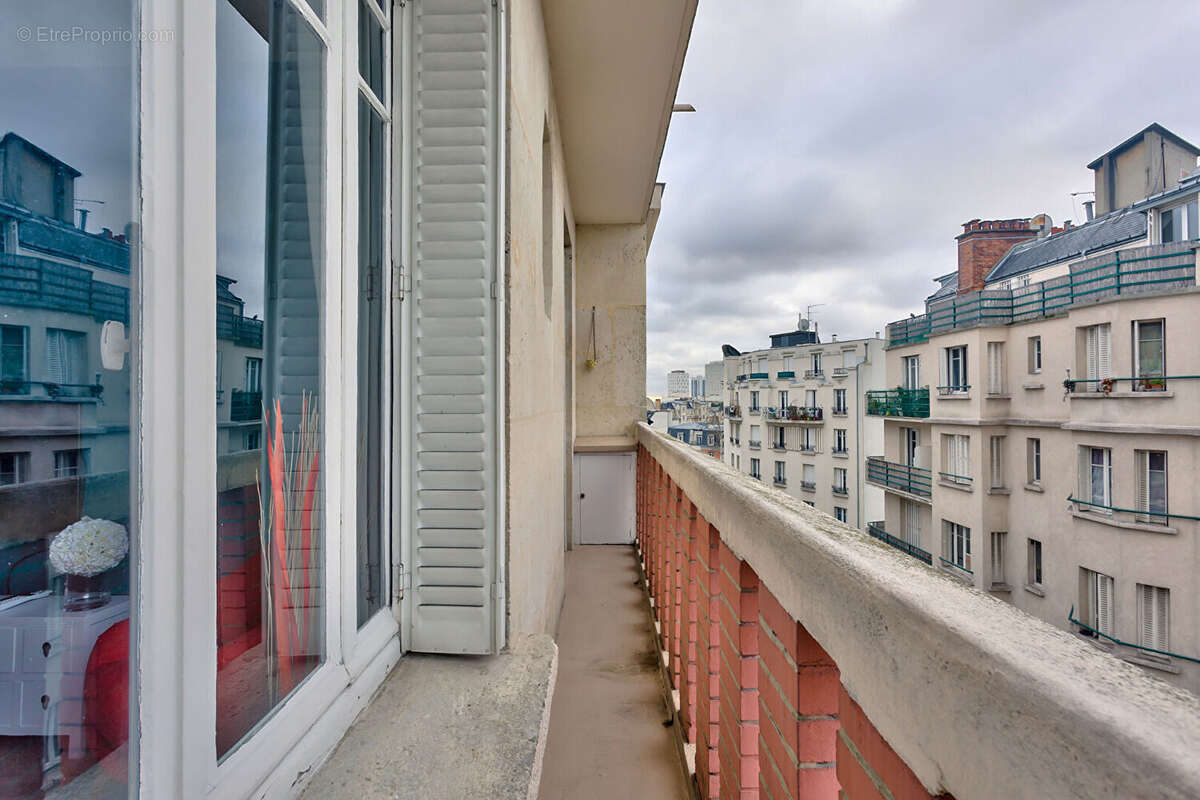 Appartement à PARIS-20E