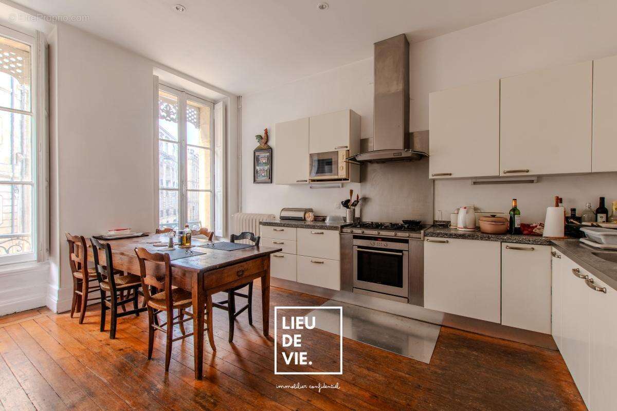 Appartement à BORDEAUX