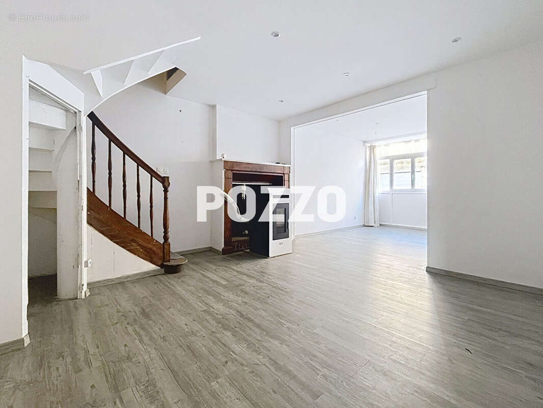 Maison à TESSY-SUR-VIRE