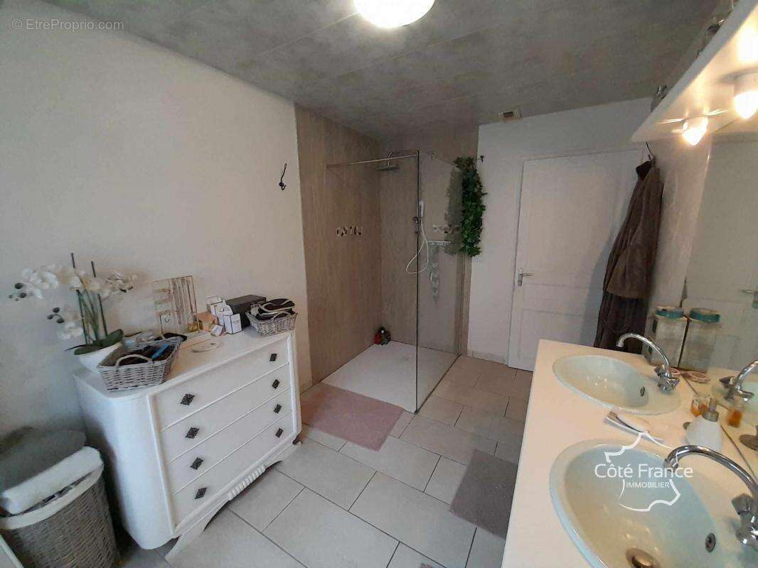 Maison à LA CAPELLE