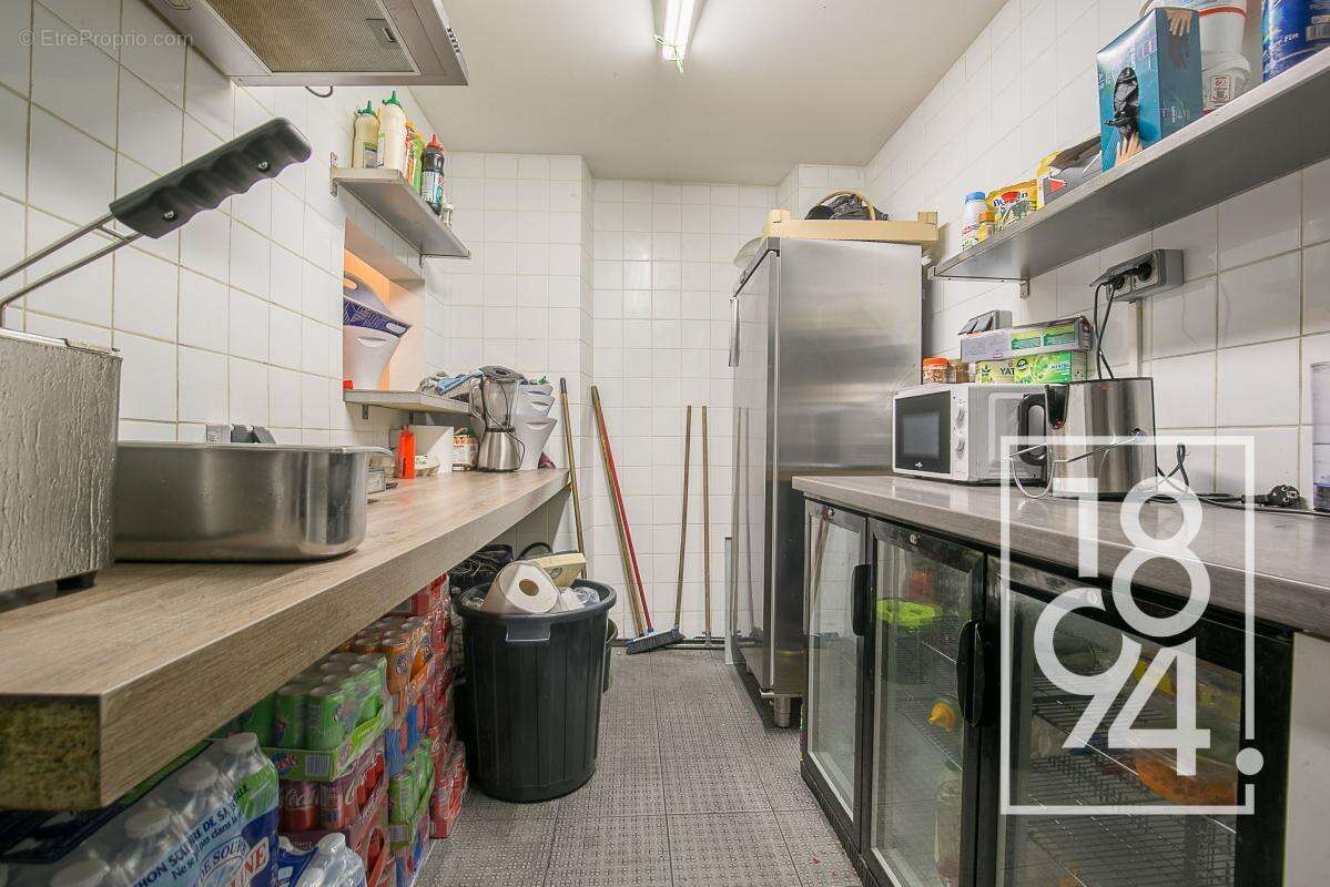 Commerce à MARSEILLE-6E