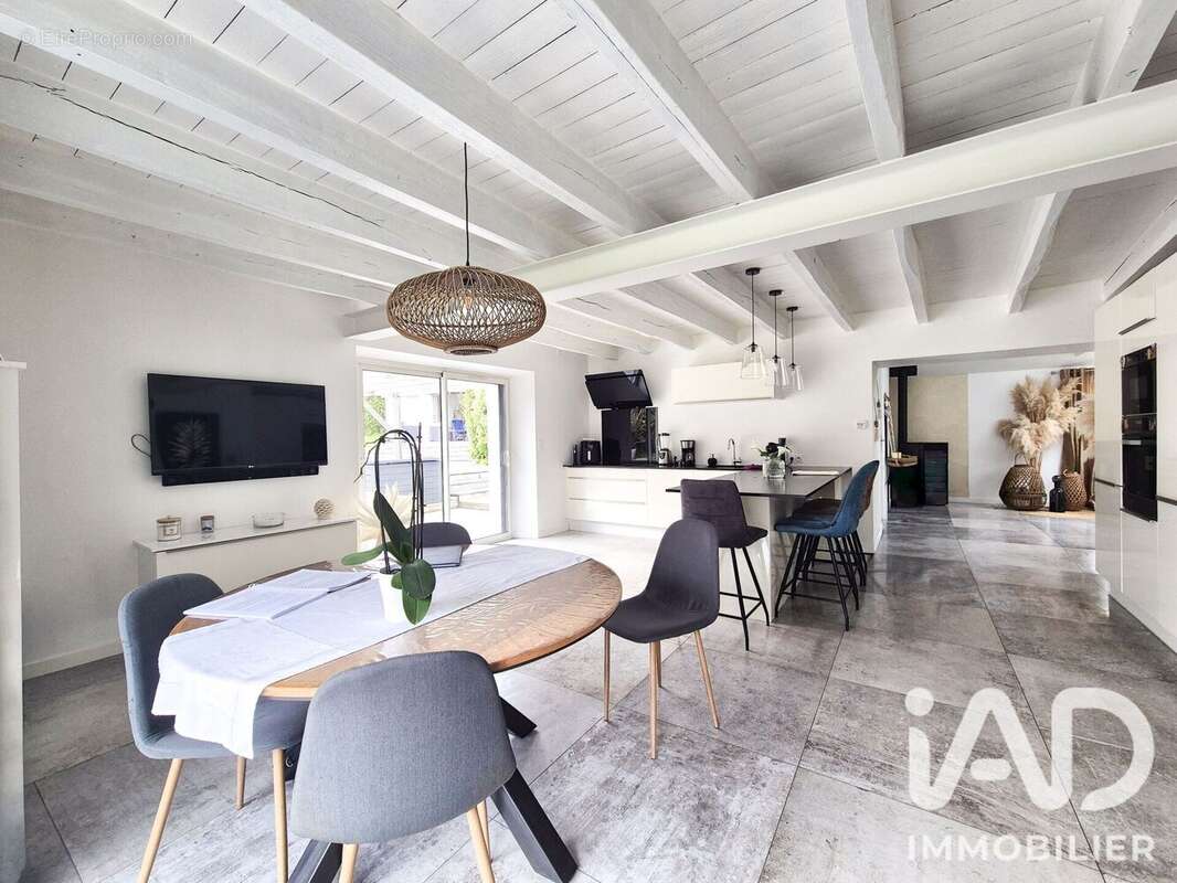 Maison 178 m² à Blain  - photo 4