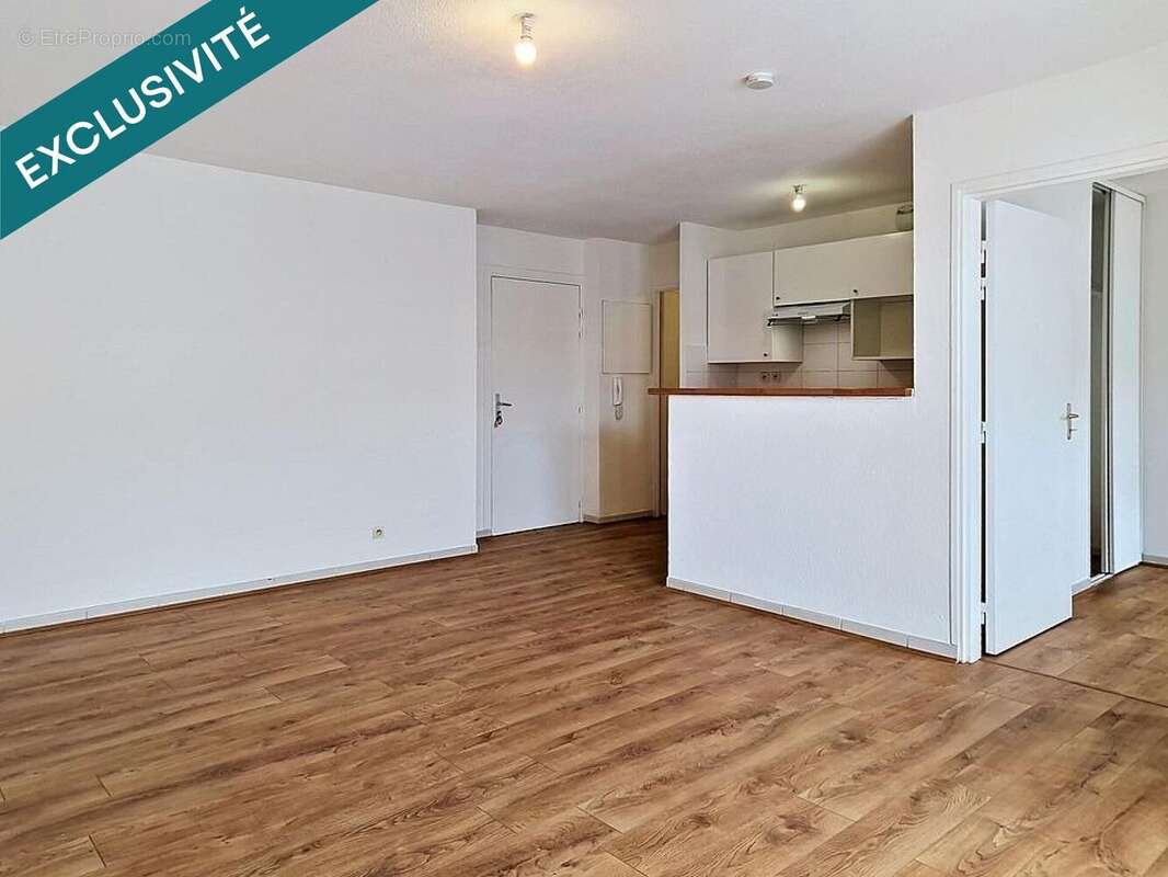 Photo 2 - Appartement à LESPINASSE