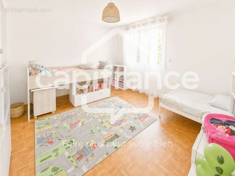 Appartement à AMBARES-ET-LAGRAVE