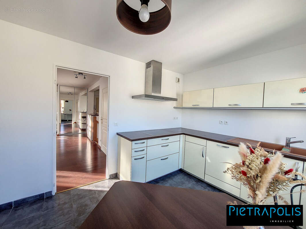 Appartement à LYON-8E