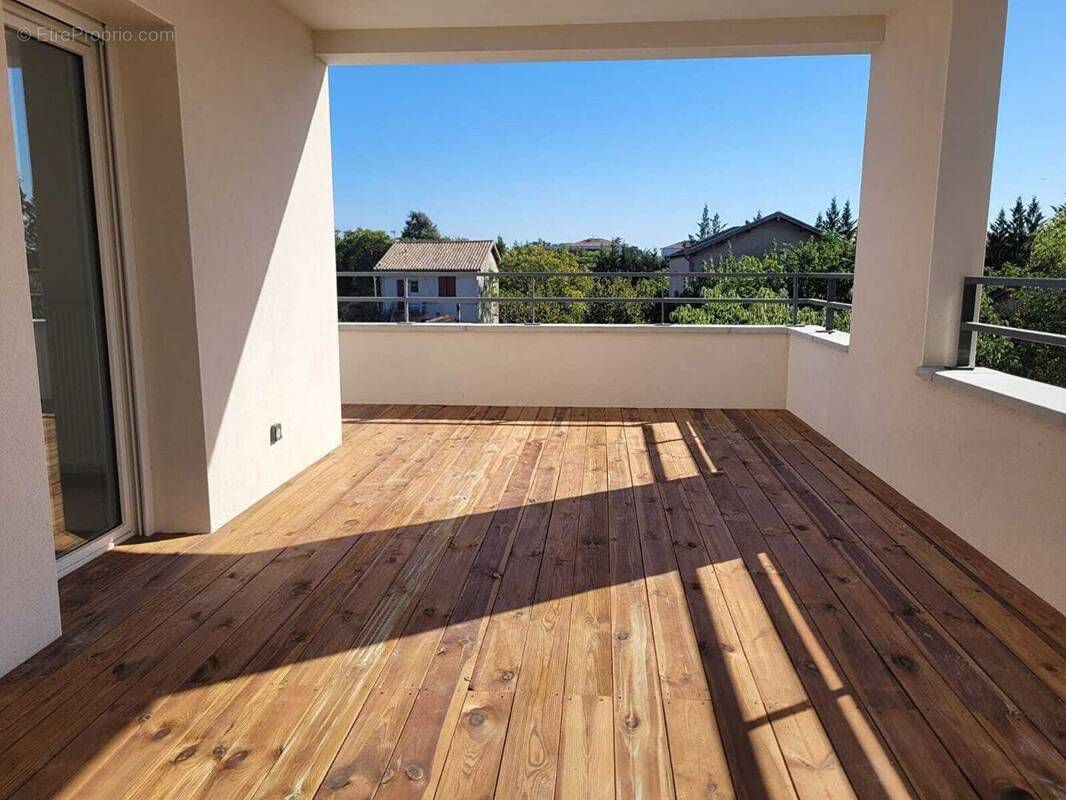 Appartement à MONTRABE