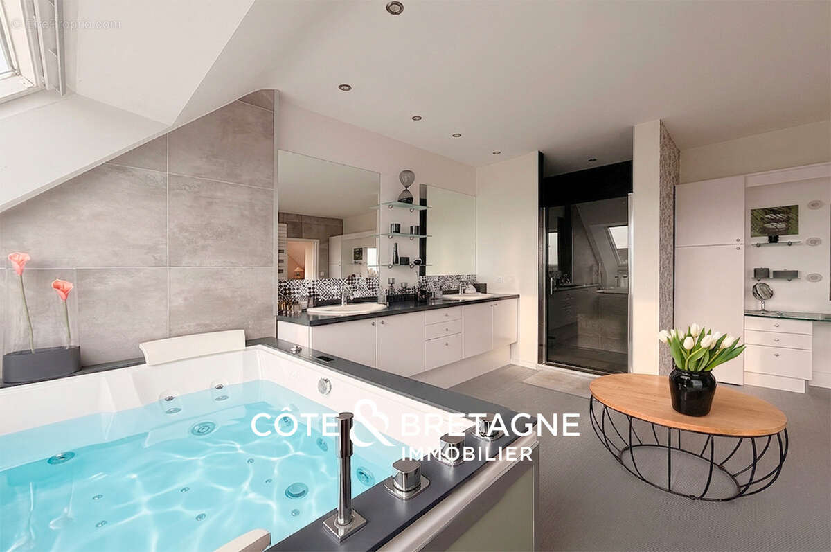 Maison à LARMOR-PLAGE