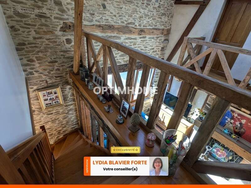 Maison à NEUVIC-ENTIER