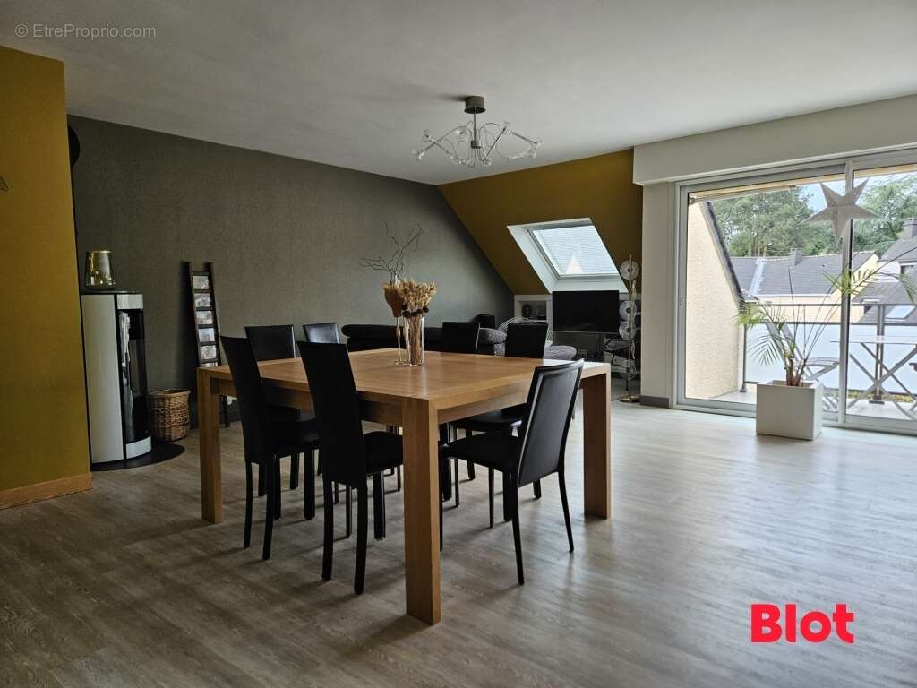 Appartement à FOUGERES