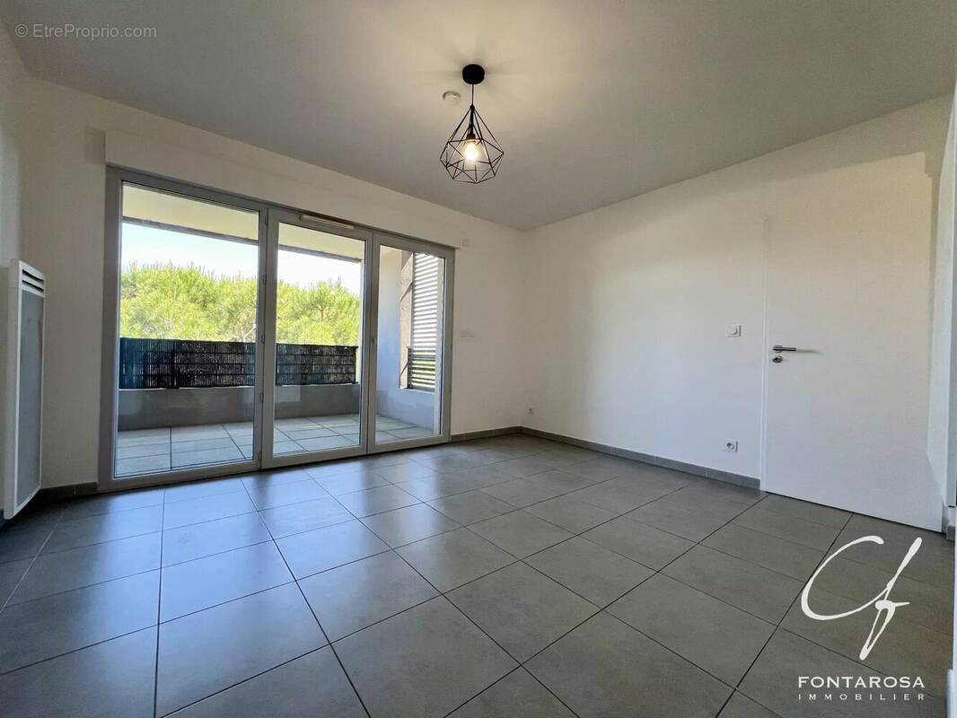 Appartement à FREJUS