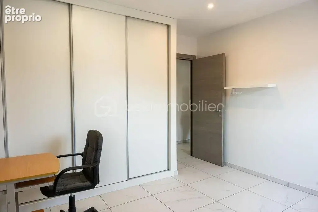 Superbe Maison Familiale de 149m² sur 961m² de Terrain avec Piscine ! - photo 17