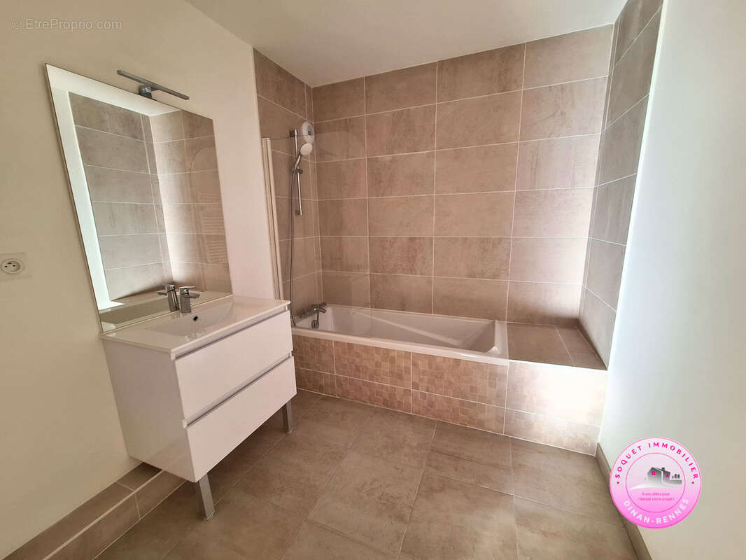 Appartement à SAINT-JACQUES-DE-LA-LANDE