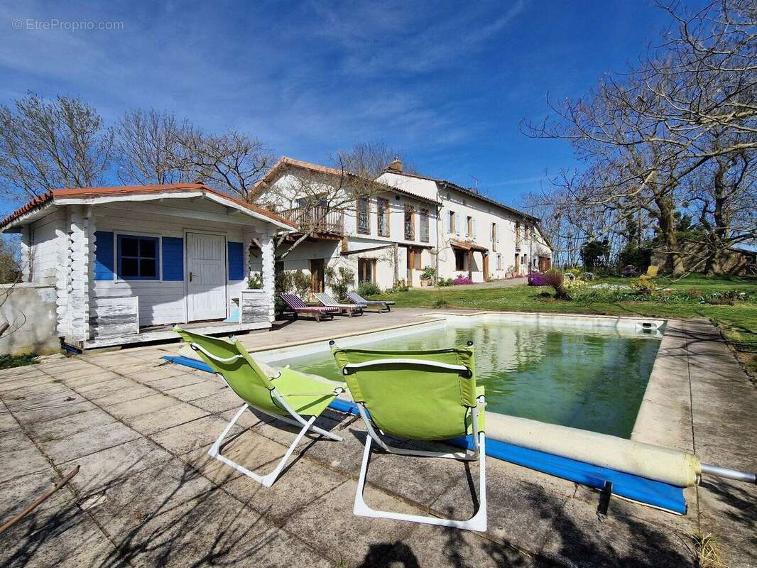 Propriété avec piscine sur environ 1,5 Ha de terrain - photo 13