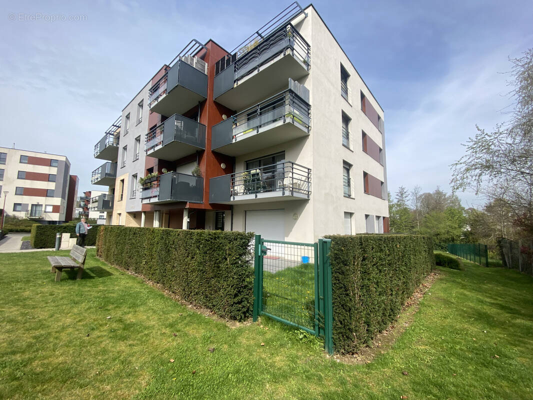 Appartement à LONGUENESSE