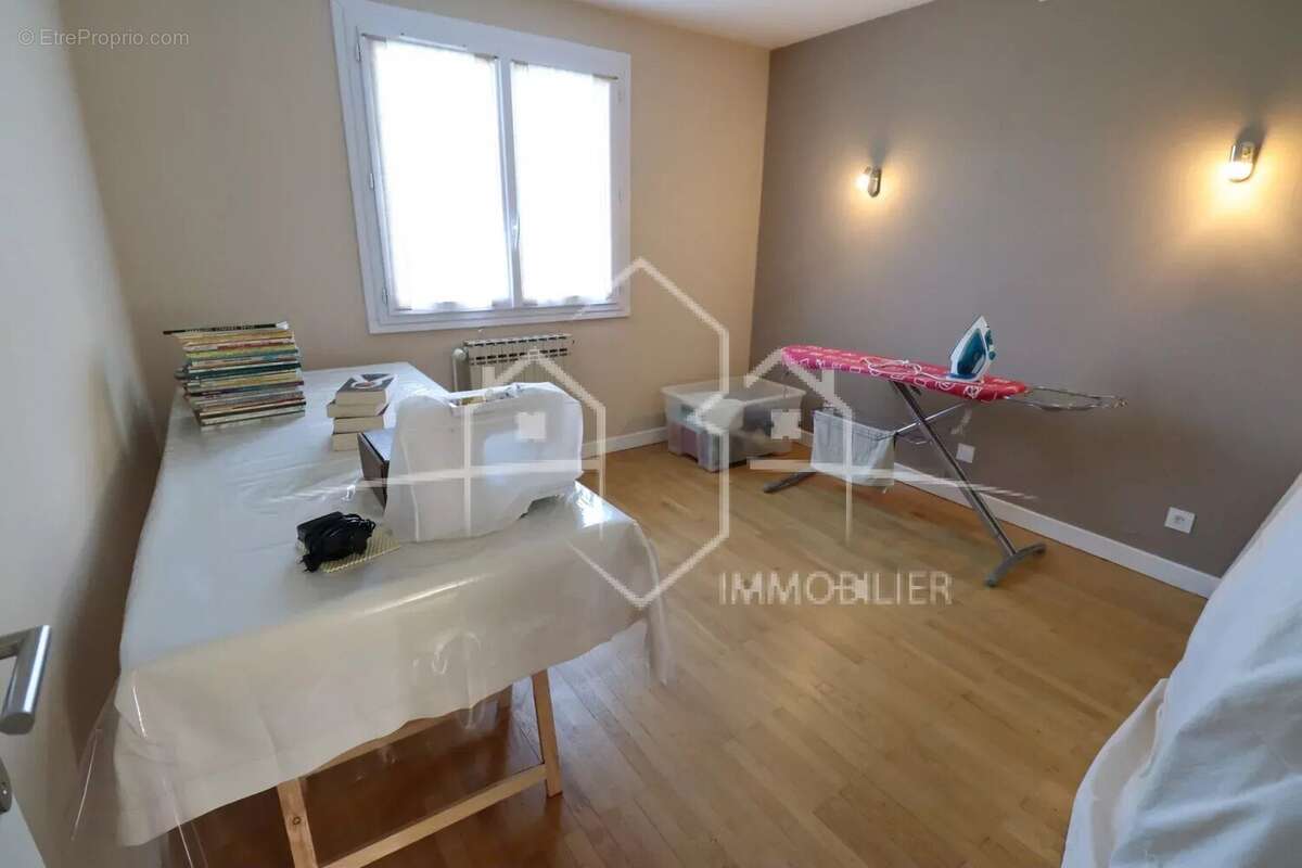 Maison à BEAUREPAIRE