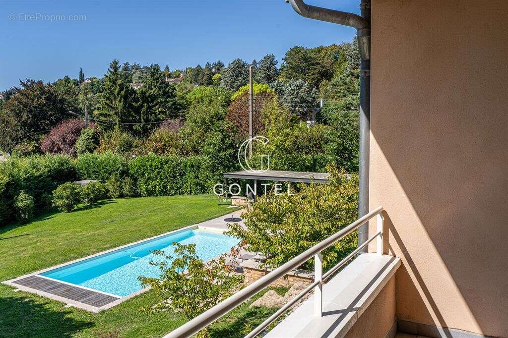 Maison à SAINT-CYR-AU-MONT-D'OR