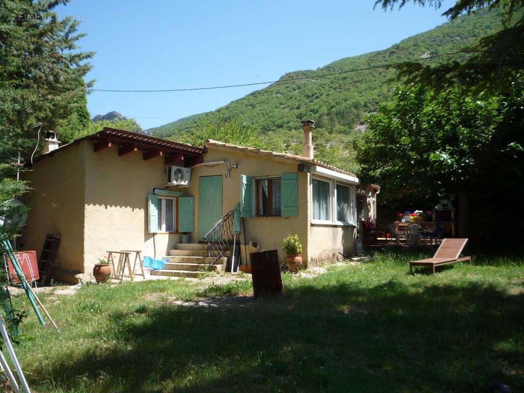 Maison à MALAUCENE