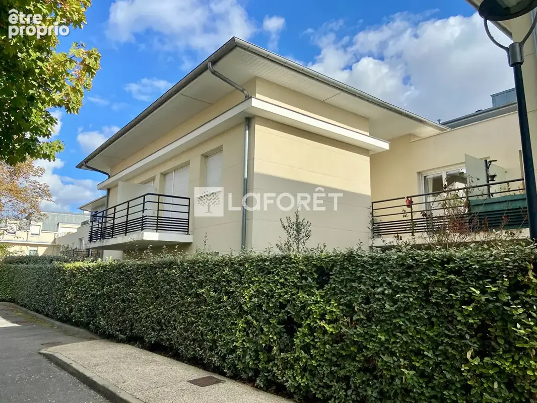 Appartement à VERNEUIL-SUR-SEINE