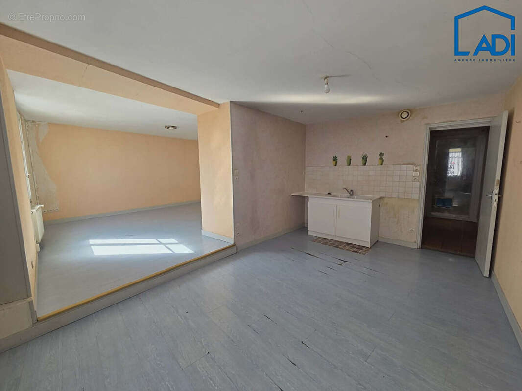 Appartement à SAINT-MAIXENT-L'ECOLE