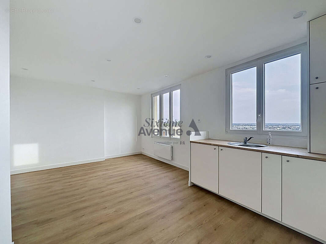 Charmant 2 pièces rénové avec vue exceptionnelle sur Paris - photo 5