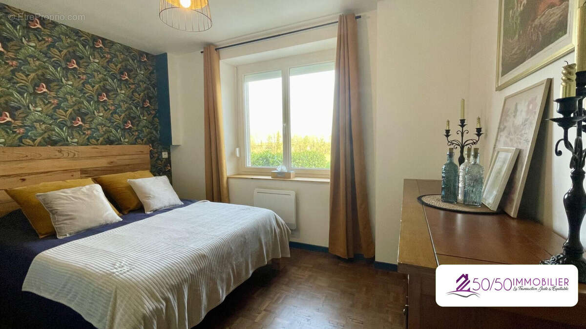 Maison à PLOUZEVEDE