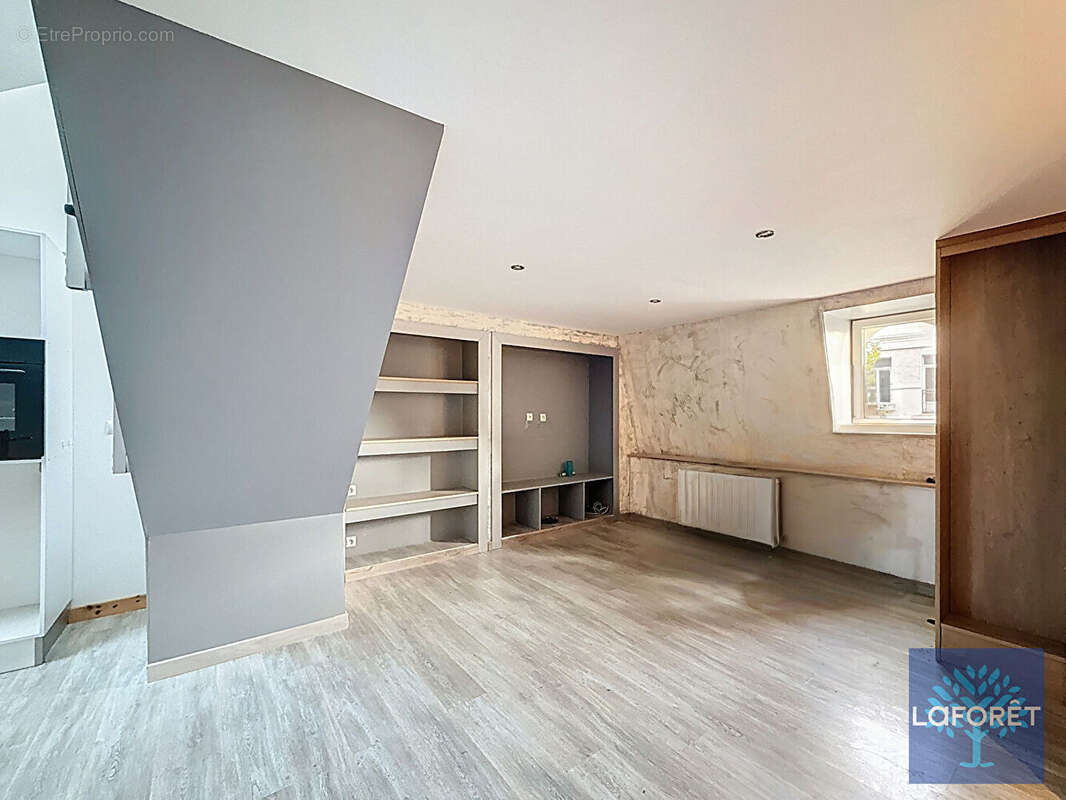 Immeuble centre-ville Denain 140 m² - photo 4