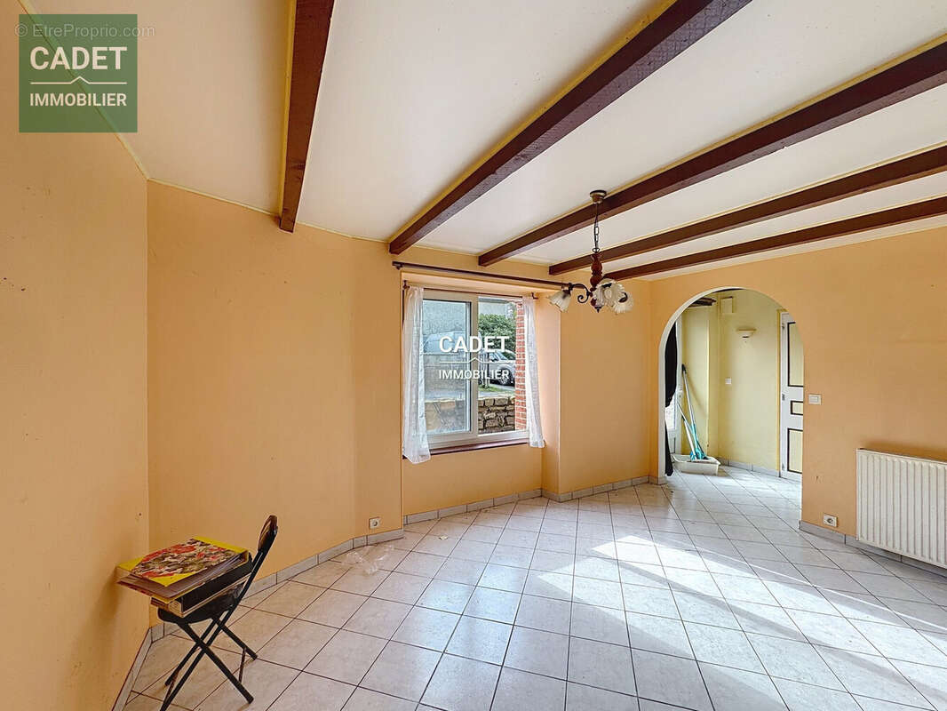 Maison à SAINT-SAUVEUR-LA-POMMERAYE