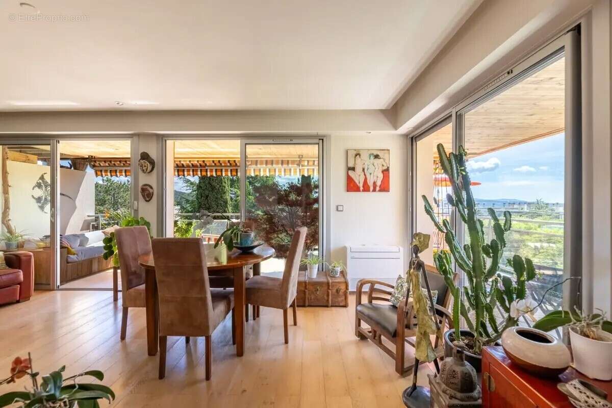 Appartement à AIX-EN-PROVENCE
