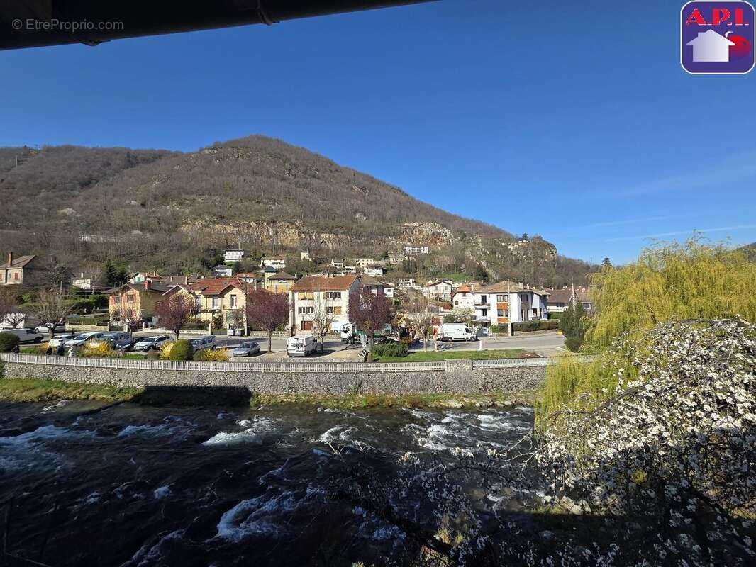 Appartement à AX-LES-THERMES