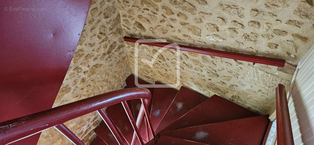 Maison à CARSAC-AILLAC
