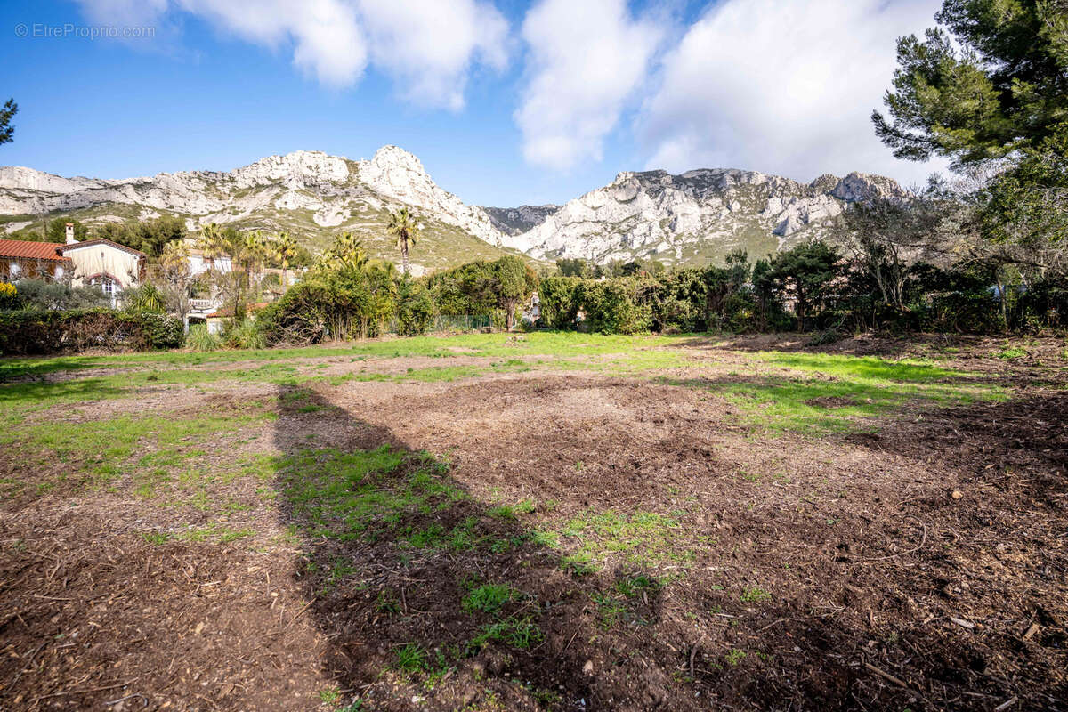 Terrain à MARSEILLE-9E