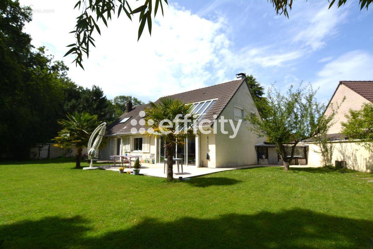 Maison à YERRES
