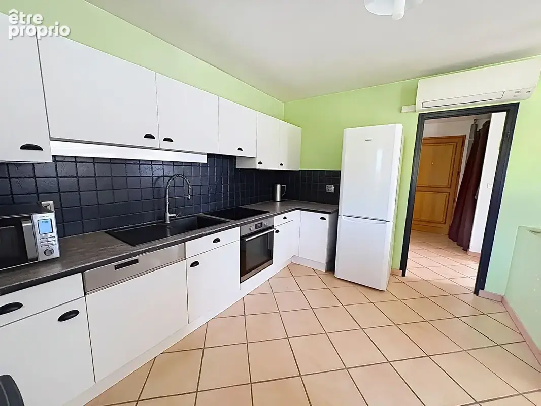 Maison Scientrier 5 pièces 89 ,40 m² habitables 122.90 m² utiles. - photo 3