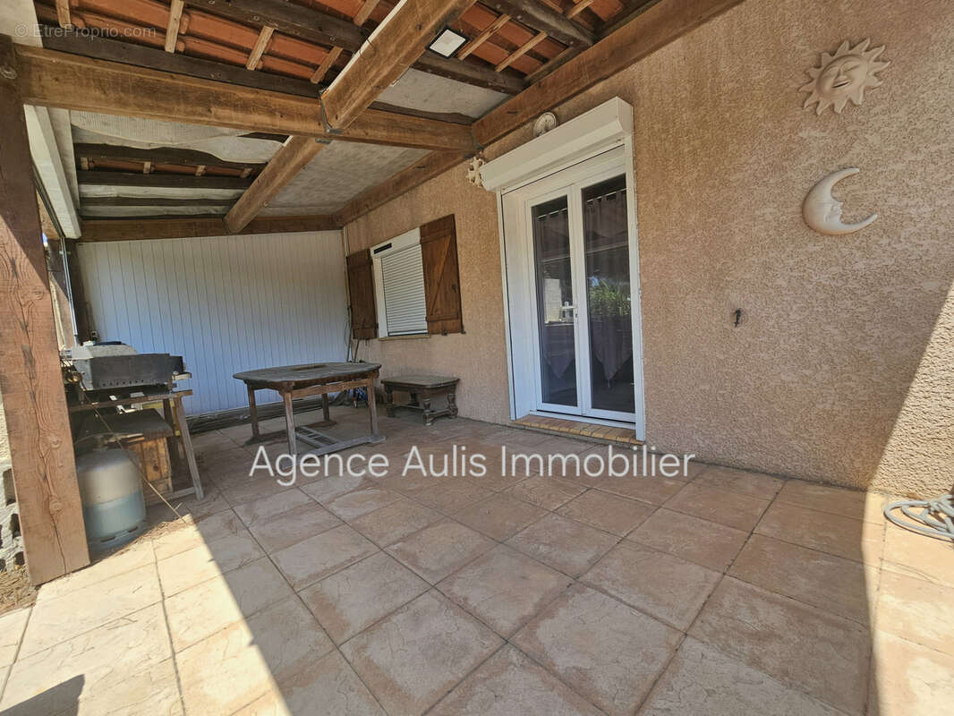 Grande Maison Familiale 4 chambres sur les Hauts de Saint Pierre La Mer - photo 10