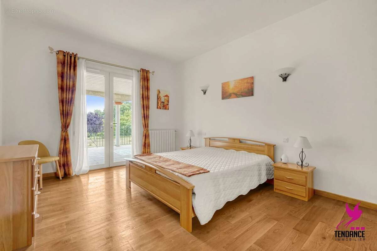 Maison à LARRA