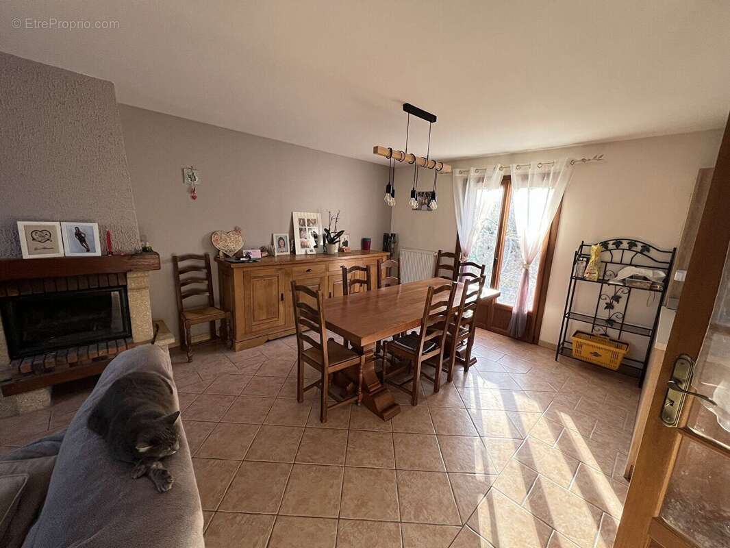 Maison à NANTEUIL-LES-MEAUX