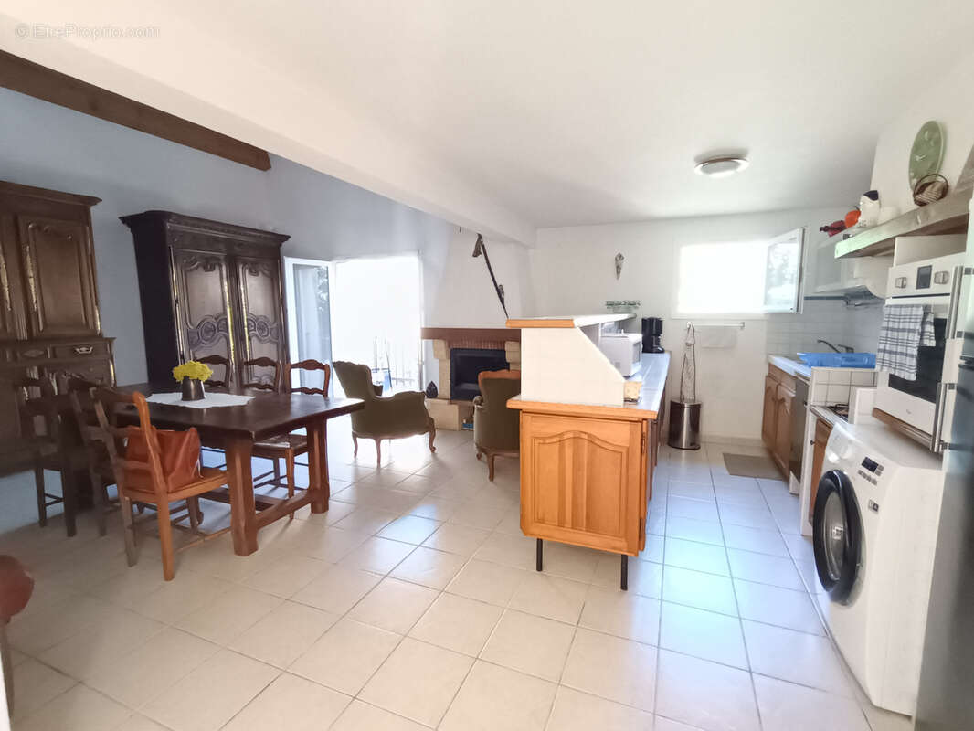 Maison 3 chambres avec jardin à Sainte-Marie-La-Mer - photo 5