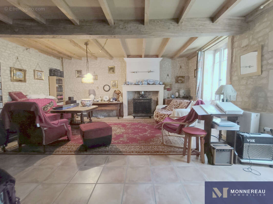 Maison à MESSAC