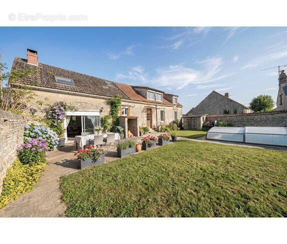 Maison à ANGERVILLE