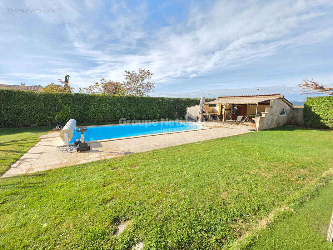 Maison à VINON-SUR-VERDON