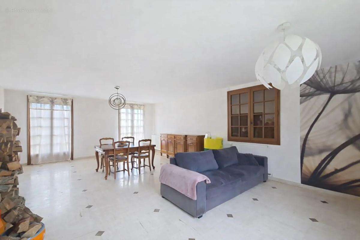 Maison à LUBERSAC
