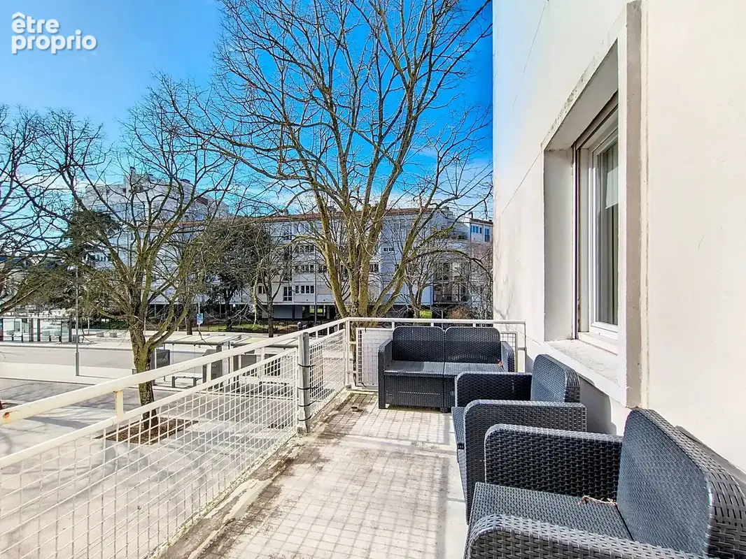 Magnifique apt La Rochelle, 4 chambres, Quartier de la Gare Balcon Garage - photo 3