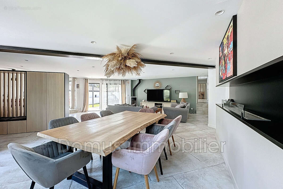 Maison à JONQUERETTES