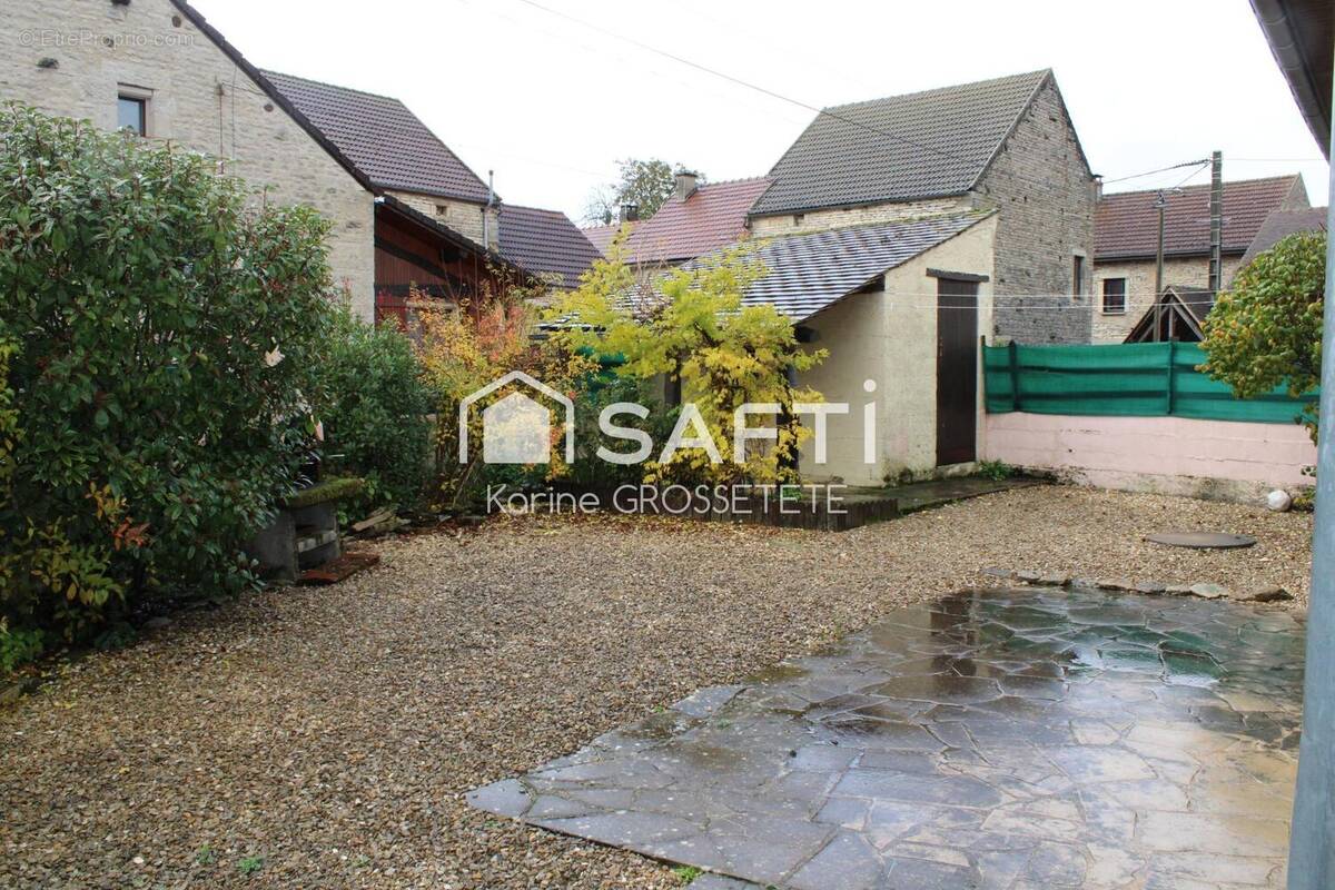 Photo 1 - Maison à BIERRY-LES-BELLES-FONTAINES