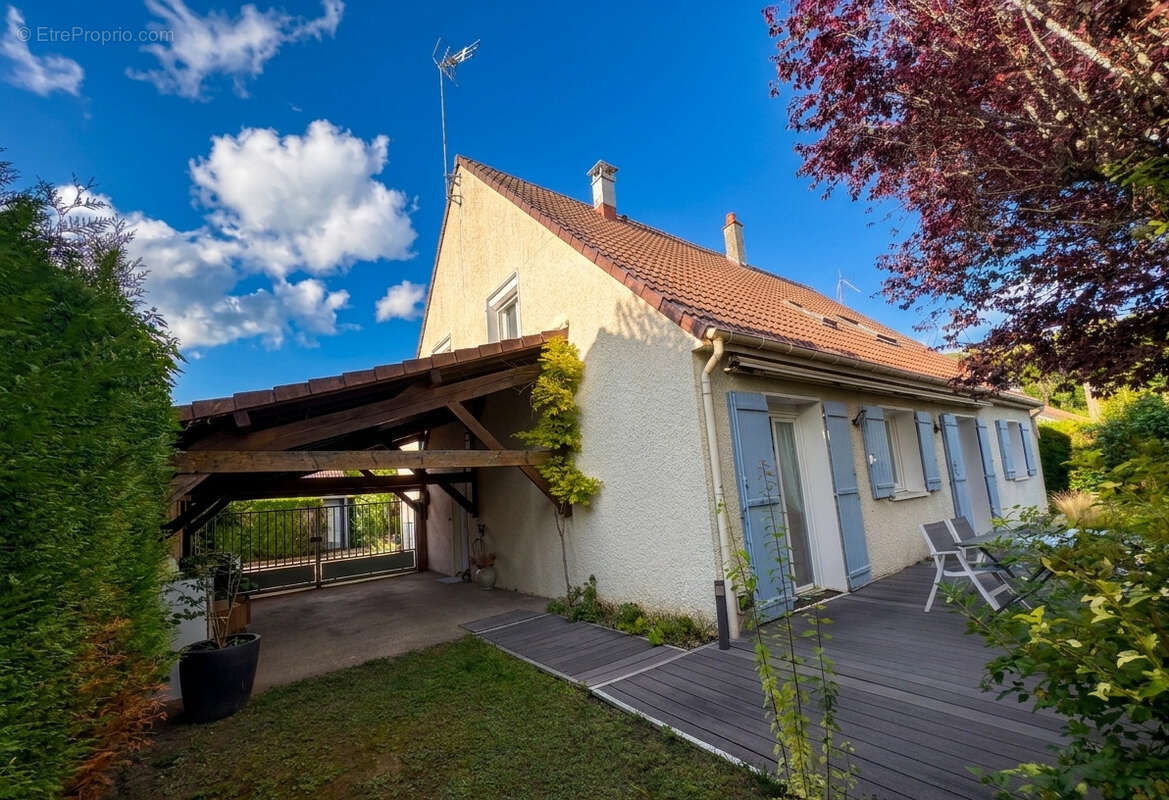 Maison à SAINT-ANDRE-LES-VERGERS